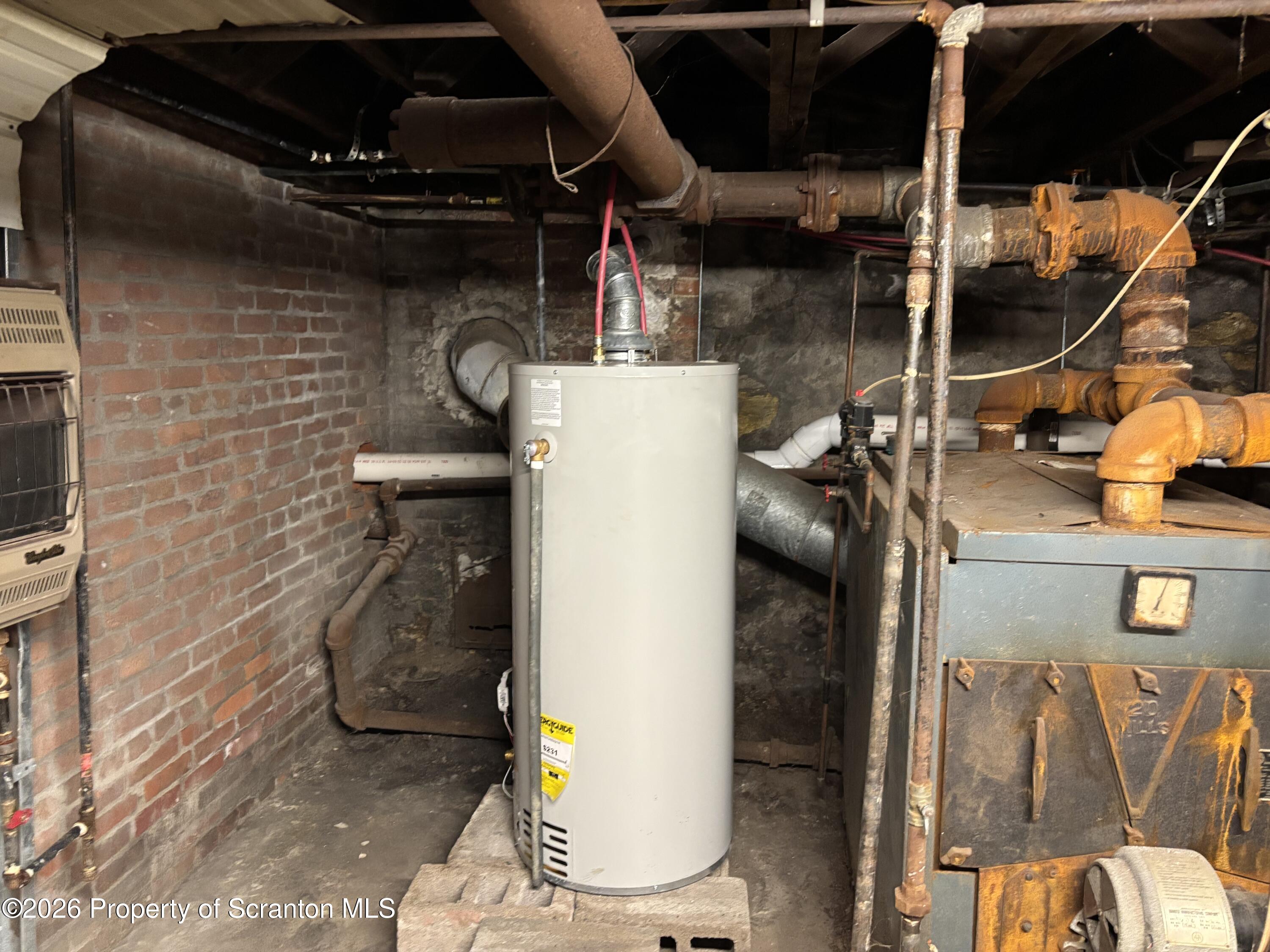 139 North Main Avenue Scranton, PA 18504 - Photo 19 of 23 IMG_0905