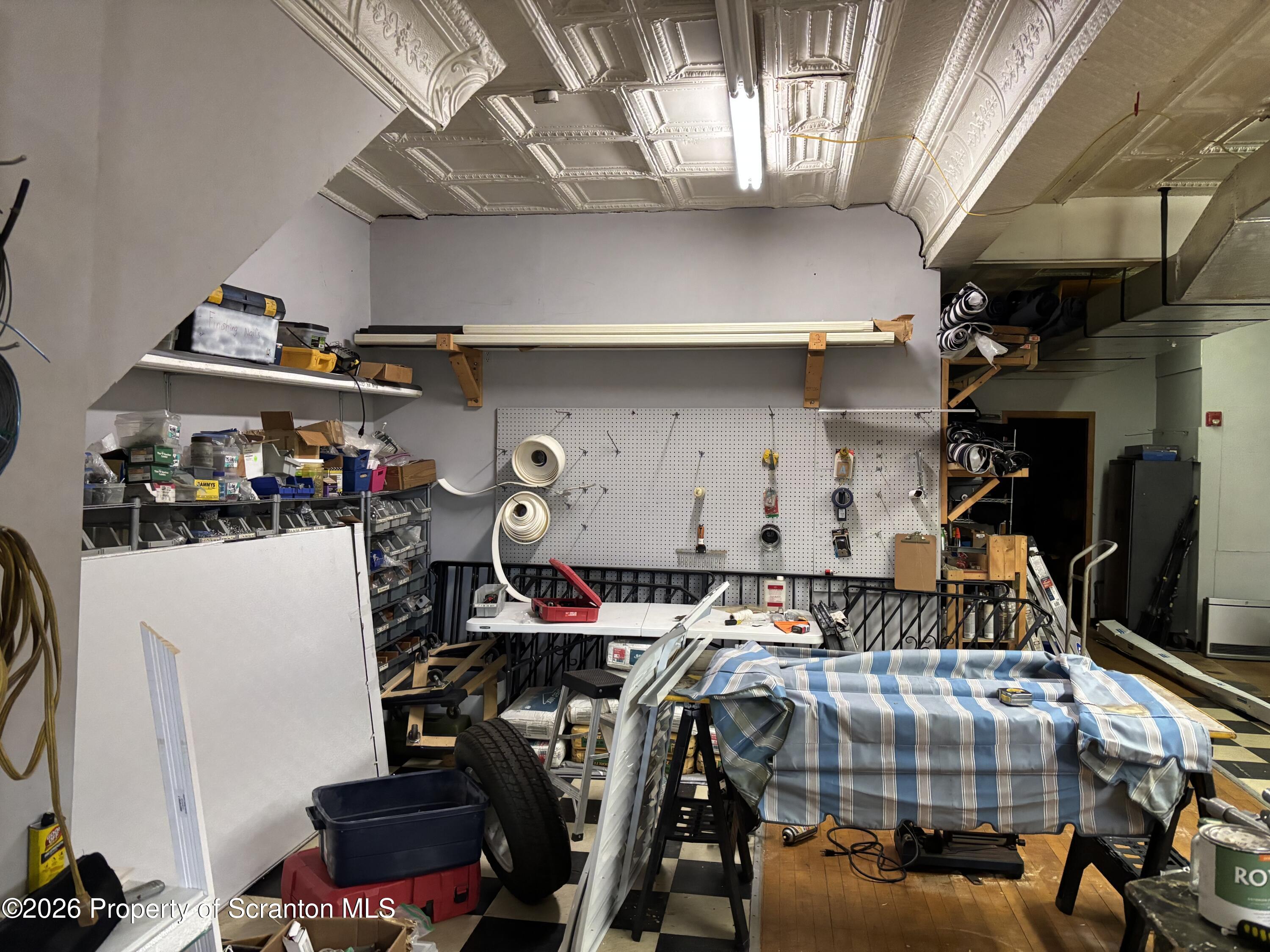 139 North Main Avenue Scranton, PA 18504 - Photo 4 of 23 IMG_0903