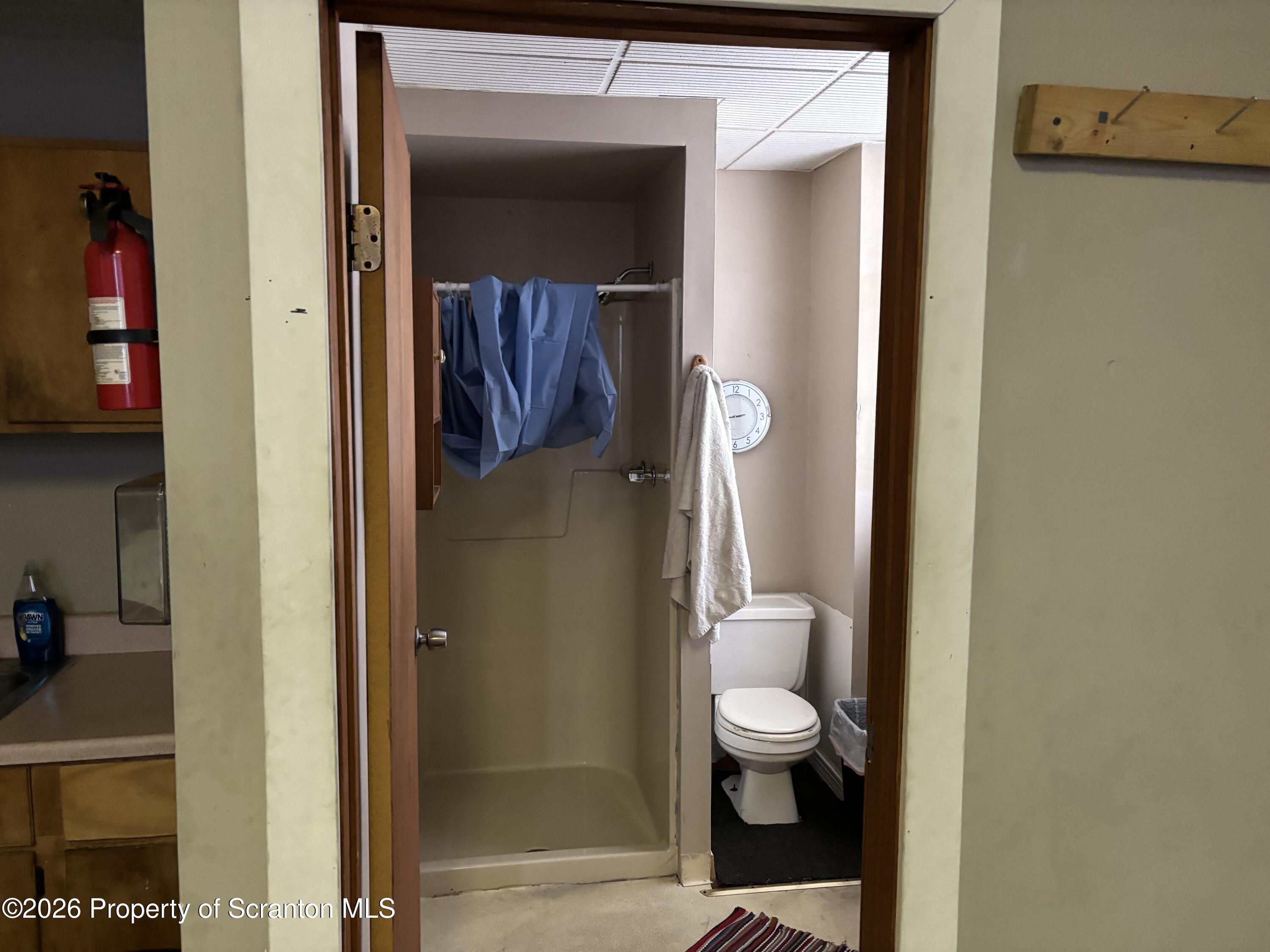 139 North Main Avenue Scranton, PA 18504 - Photo 5 of 23 IMG_0910