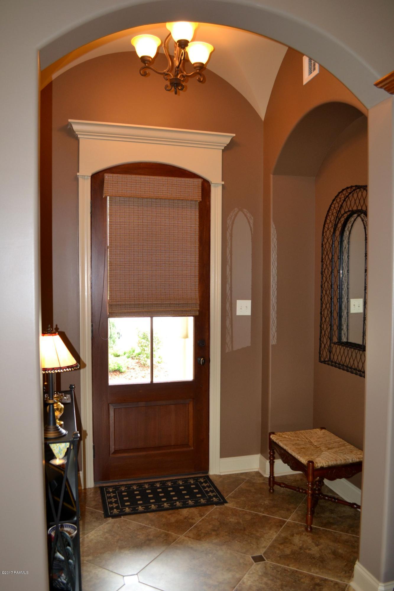 205 Rue De Frejus Broussard, LA 70518 - Photo 3 of 35 DSC_2412