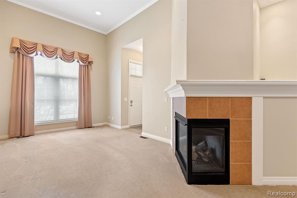 45493 North Stonewood Road Canton, MI 48187 - Photo 7 of 27