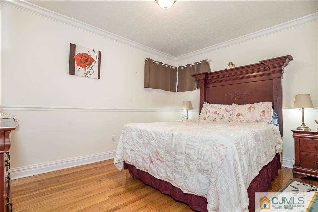 75 Fresh Ponds Road Monroe Township, NJ 08831 - Photo 14 of 23 Gallery Image 14