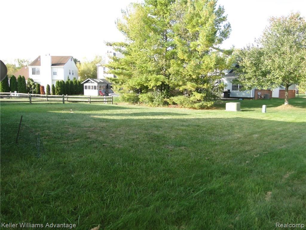 2504 Cranbrook Road Canton, MI 48188 - Photo 19 of 19 Backyard.jpg