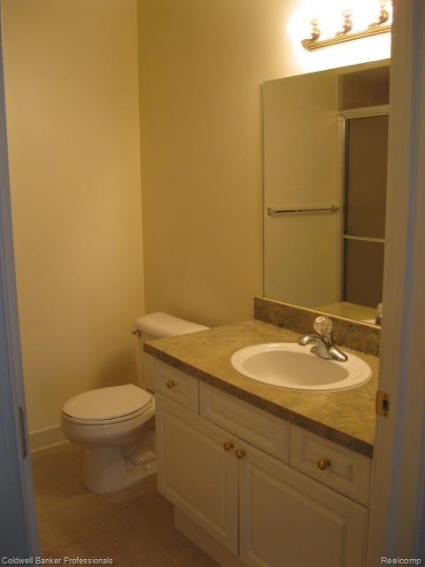 3384 Tremonte Circle, Unit 178 Rochester, MI 48306 - Photo 19 of 37 Master Bath Vanity