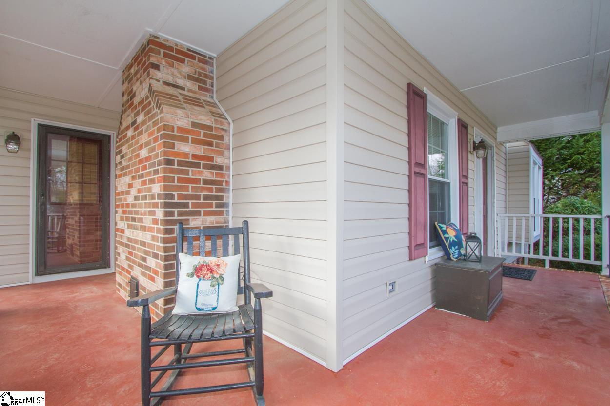 20 St Andrews Way Greenville, SC 29607 - Photo 5 of 36 Gallery Image 5