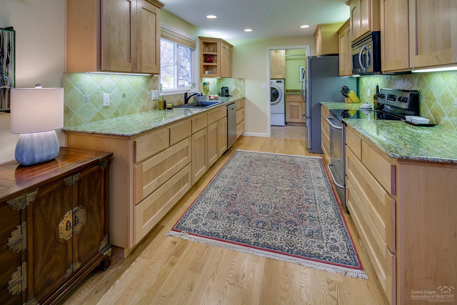 62385 Byram Road Bend, OR 97701 - Photo 9 of 25 Additional Photo