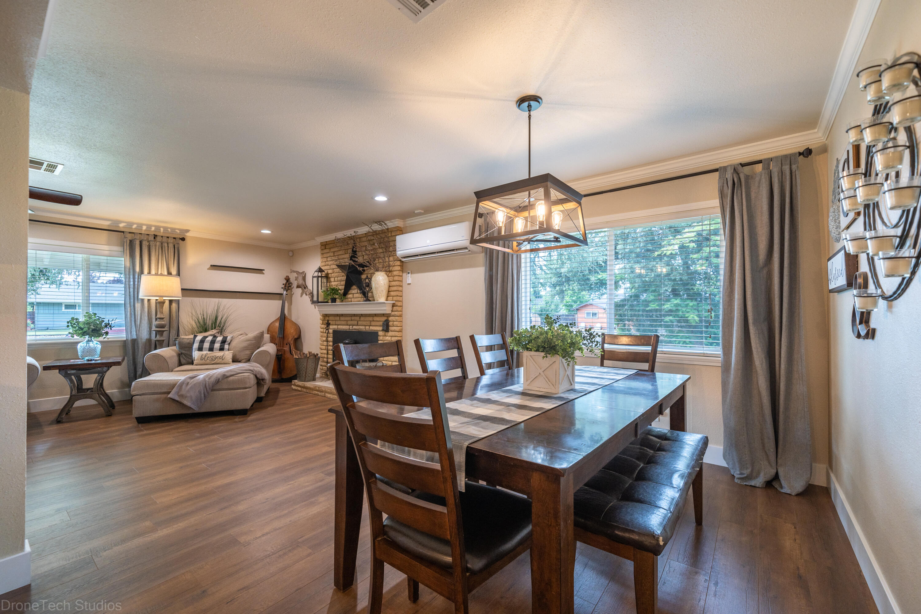 3689 Suzanne Way Redding, CA 96002 - Photo 11 of 58 3689 Suzanne Way-23