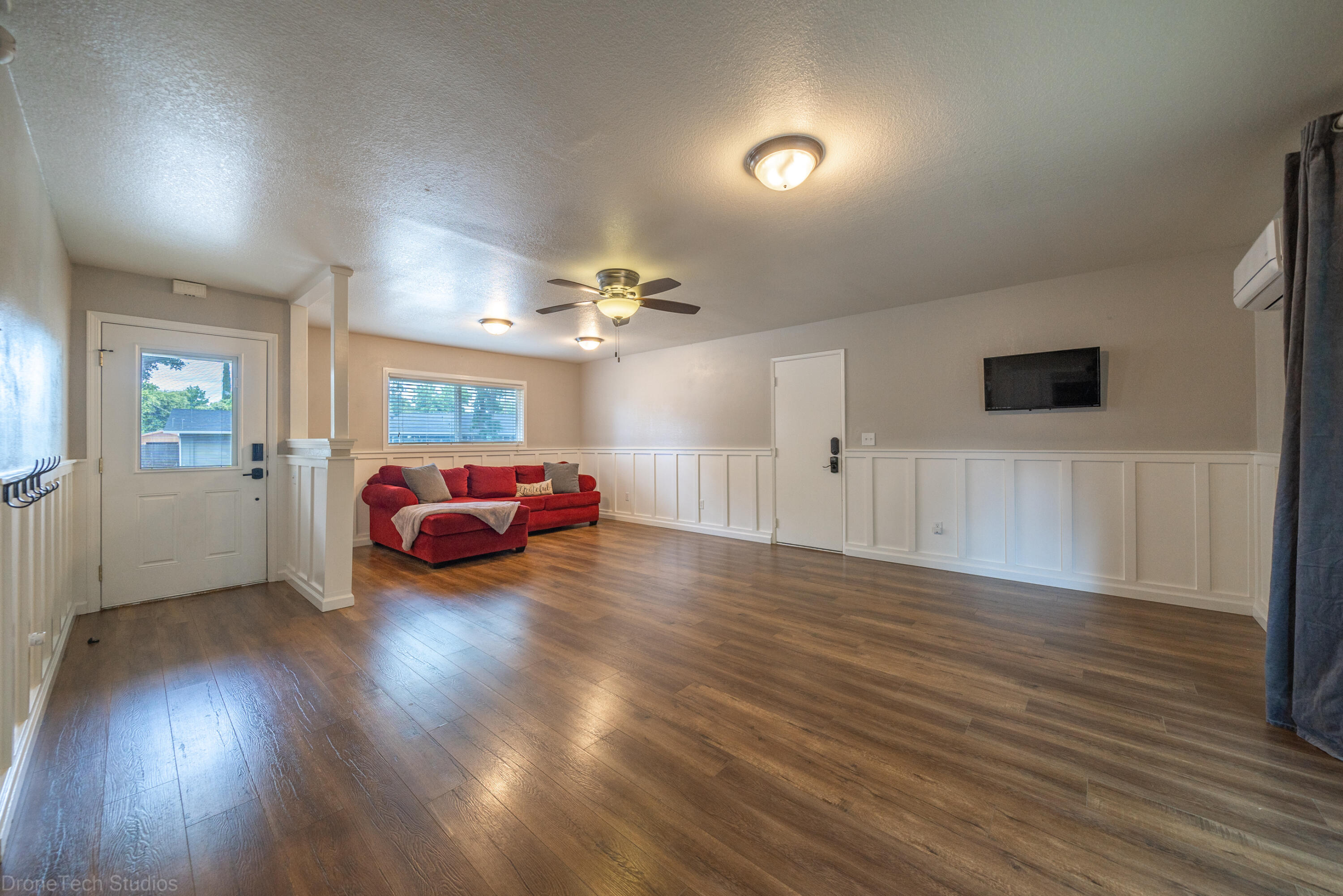 3689 Suzanne Way Redding, CA 96002 - Photo 19 of 58 3689 Suzanne Way-32