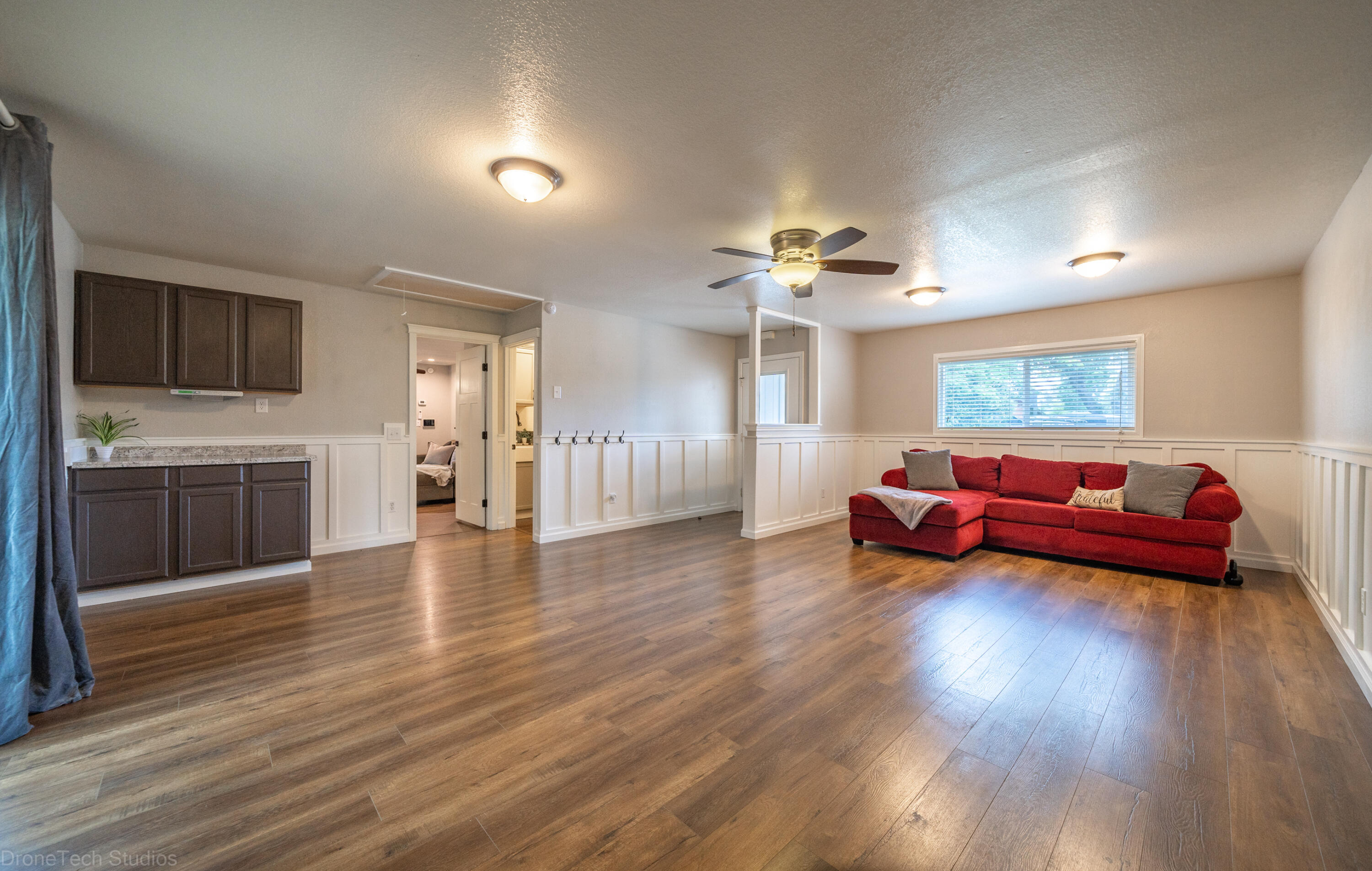 3689 Suzanne Way Redding, CA 96002 - Photo 20 of 58 3689 Suzanne Way-33