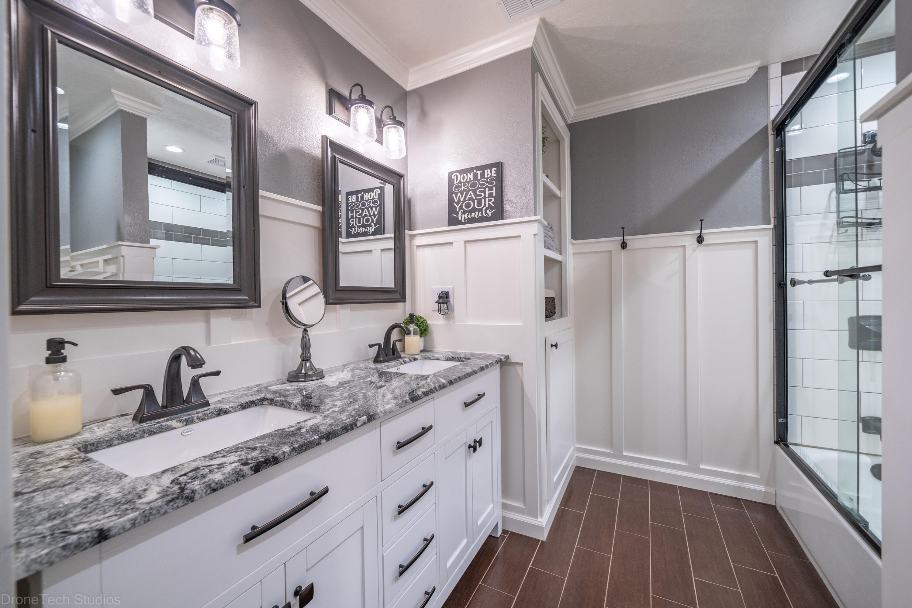 3689 Suzanne Way Redding, CA 96002 - Photo 30 of 58 3689 Suzanne Way-43