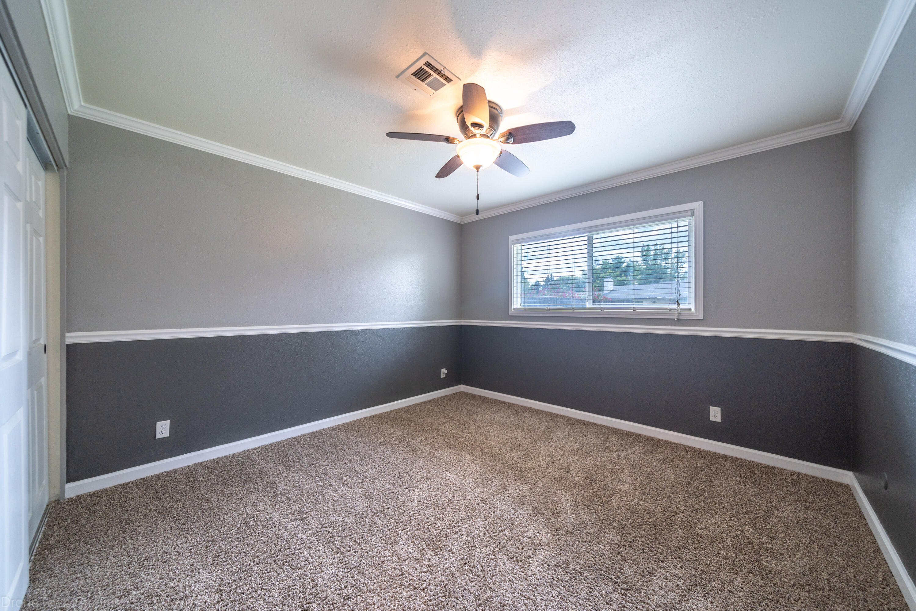 3689 Suzanne Way Redding, CA 96002 - Photo 32 of 58 3689 Suzanne Way-45