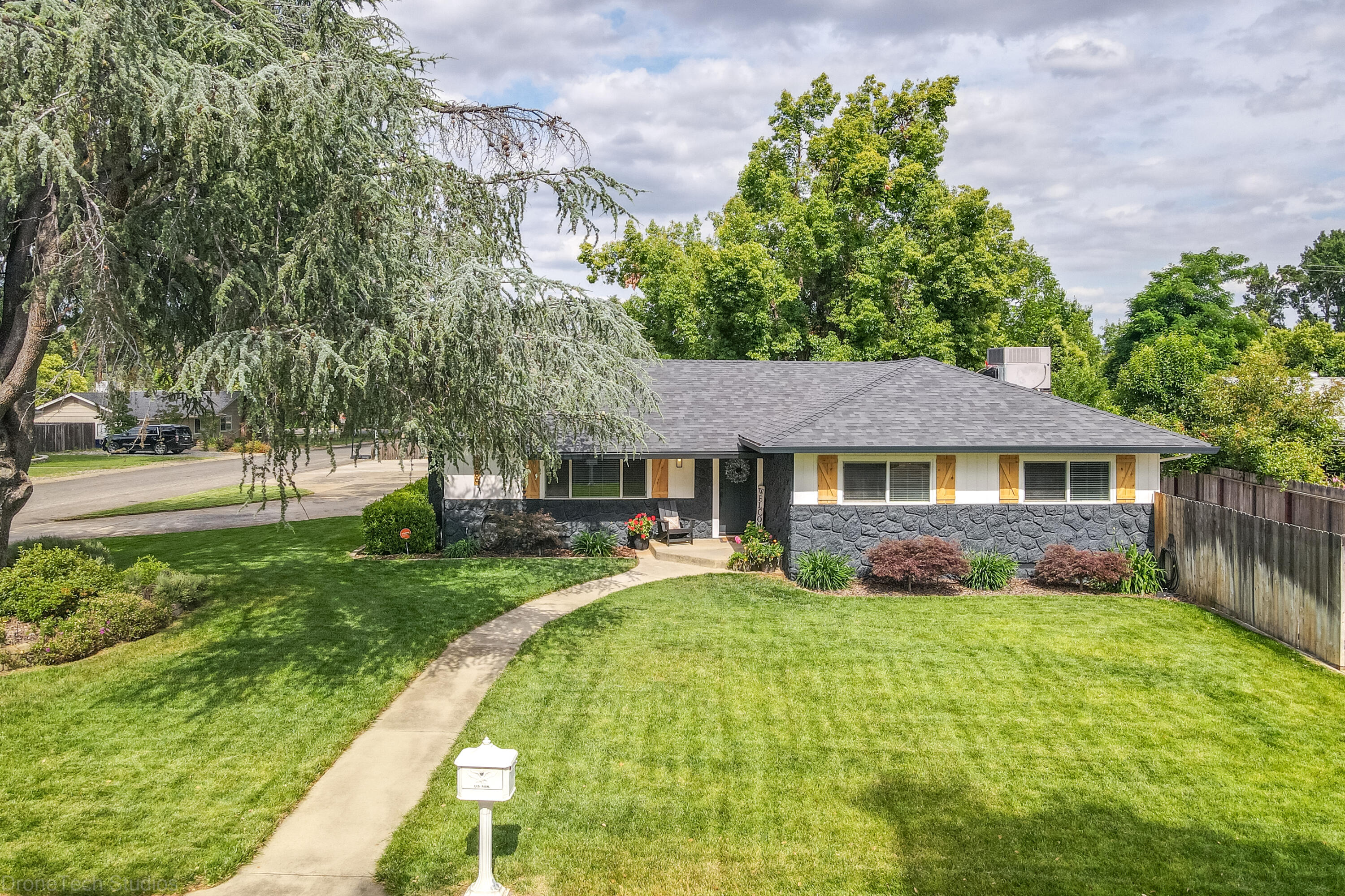 3689 Suzanne Way Redding, CA 96002 - Photo 57 of 58 Drone-15