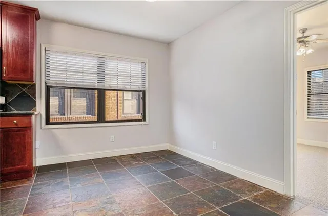 $1,375 | 1102 West 46th Street, Unit 3, Kansas City, MO 64111