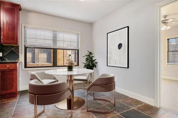 $1,375 | 1102 West 46th Street, Unit 3, Kansas City, MO 64112