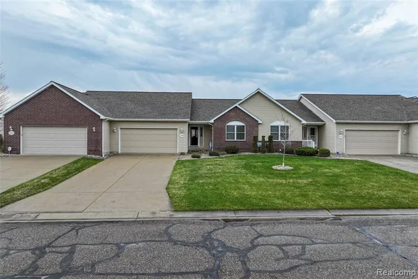 $254,900 | 7039 Rosewood Drive, Flushing, MI 48433
