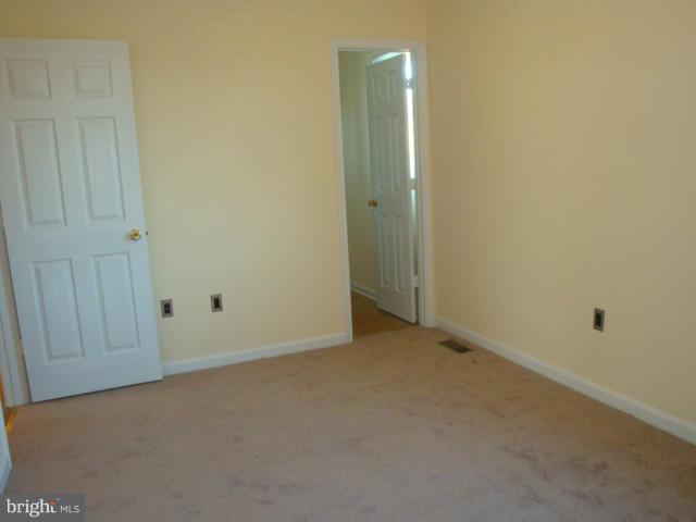 17 Greenleaf Road Strasburg, VA 22657 - Photo 16 of 29 Family Room