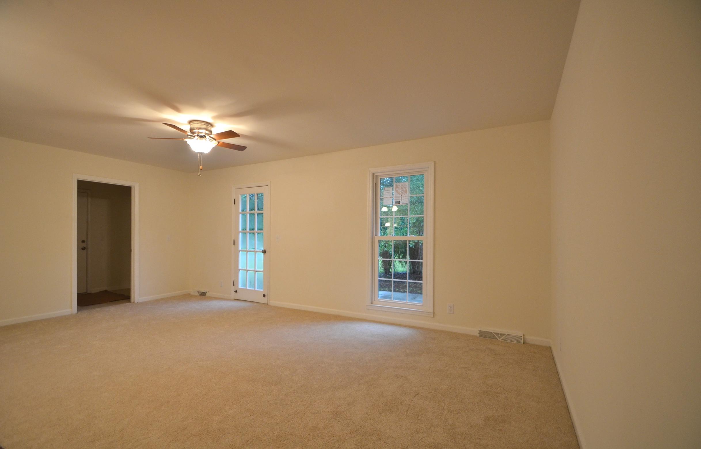 127 State Rd S-8-923 Moncks Corner, SC 29461 - Photo 4 of 12 DSC_1046
