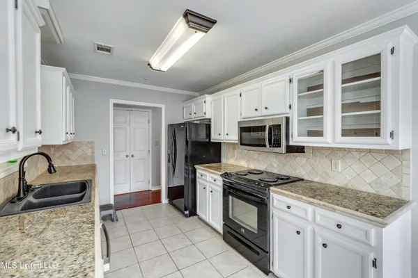 $272,000 | 125 Pinevale Street, Flowood, MS 39232