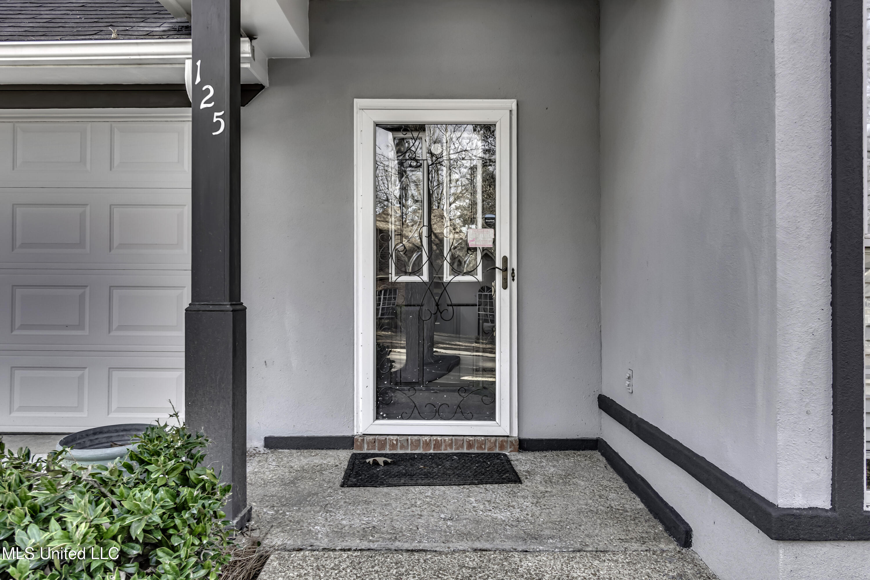 125 Pinevale Street Flowood, MS 39232 - Photo 2 of 46 125 Pinevale St-