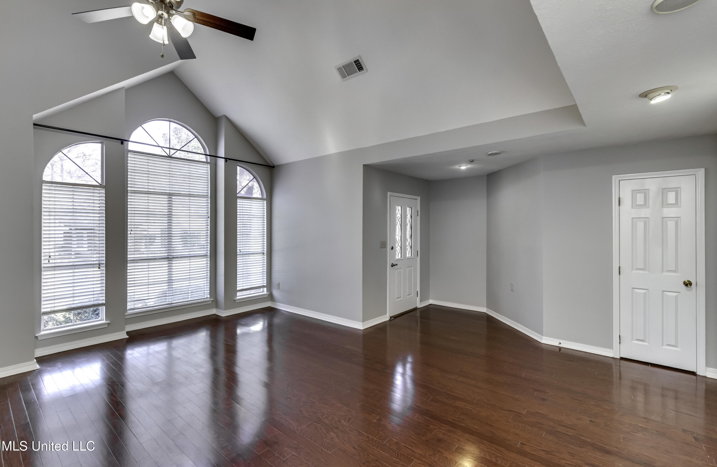 125 Pinevale Street Flowood, MS 39232 - Photo 8 of 46 125 Pinevale St--21