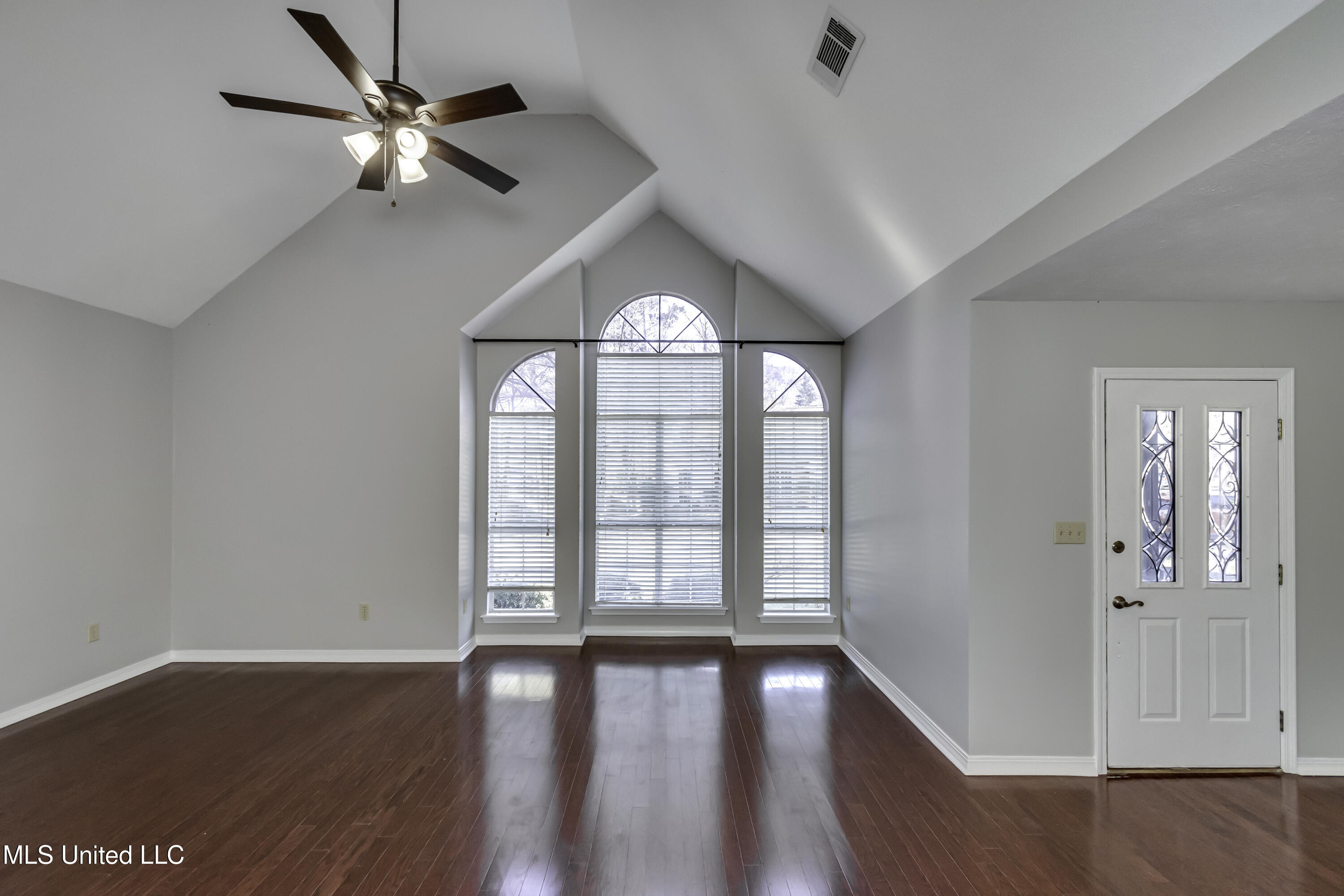 125 Pinevale Street Flowood, MS 39232 - Photo 10 of 46 125 Pinevale St--24