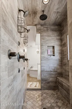 $914,500 | 429 Cherry Hill Drive, Madison, MS 39110