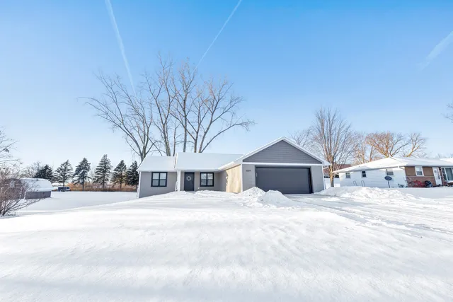 $449,900 | 3504 Aerts Lane, De Pere, WI 54115