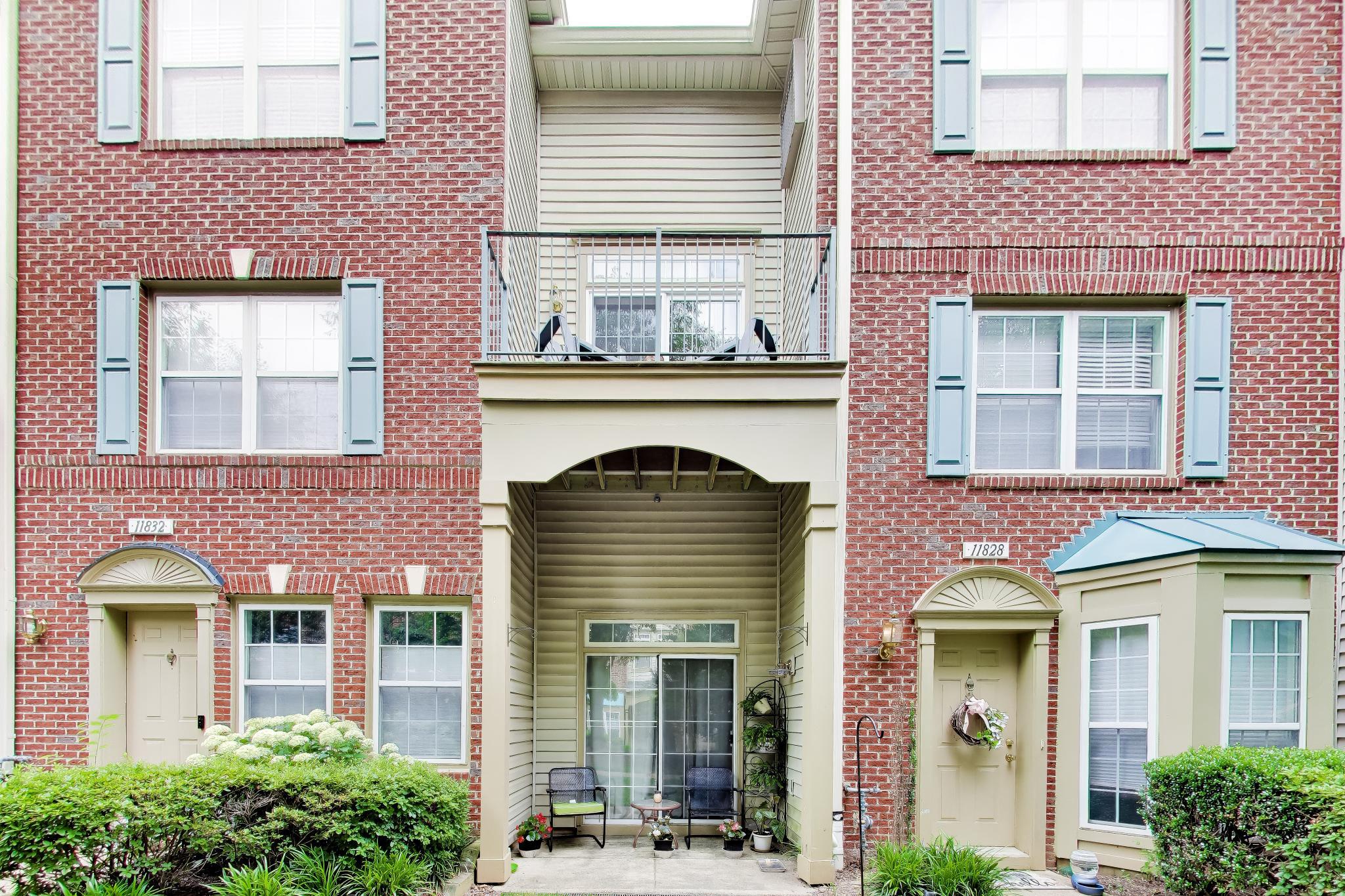 11830 Breton Court, Unit 23B Reston, VA 20191 - Photo 5 of 43 Courtyard View