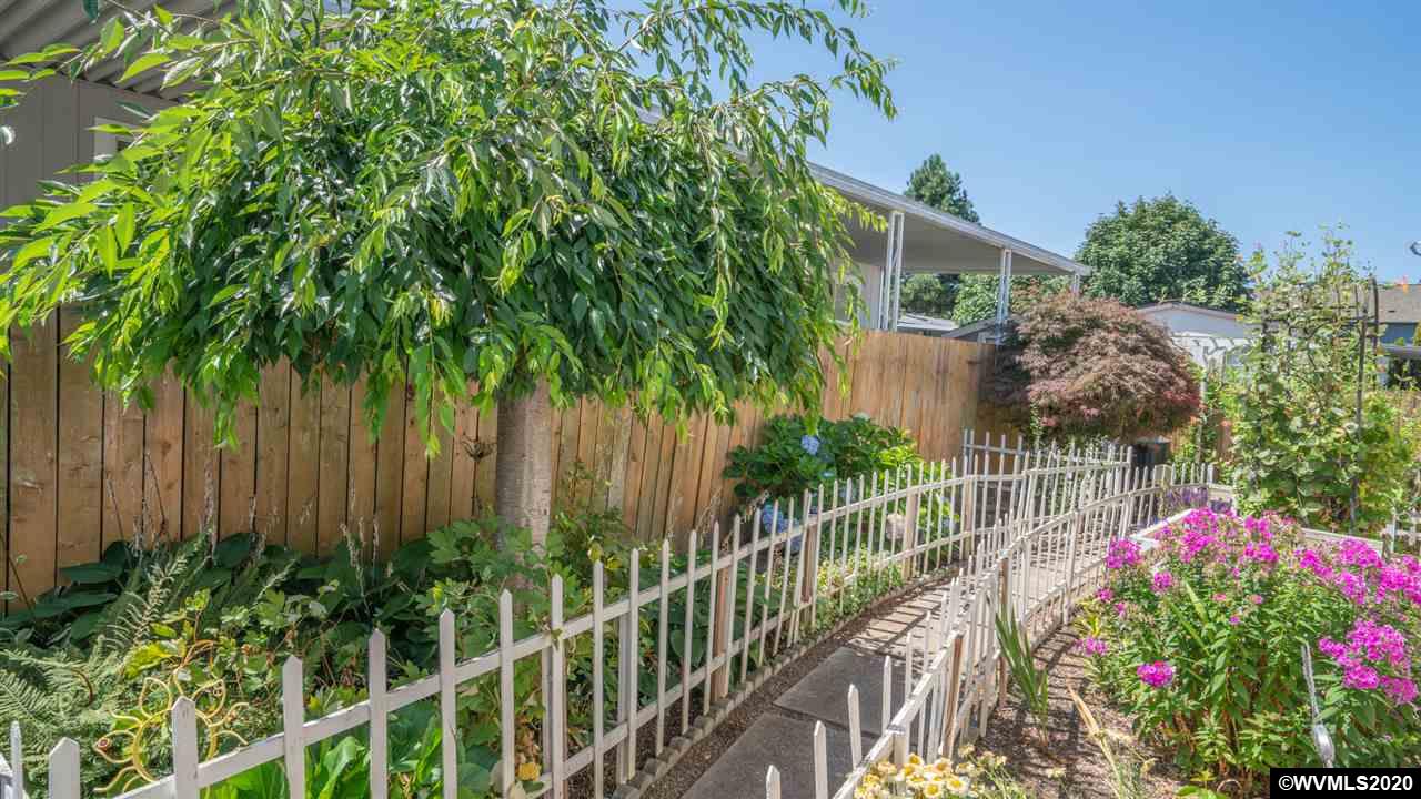 205 Boone Road Southeast, Unit 52 Salem, OR 97306 - Photo 31 of 37
