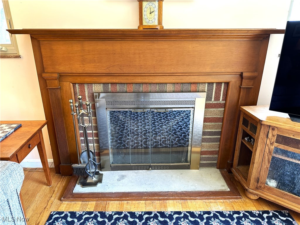 4099 Chestnut Road Independence, OH 44131 - Photo 23 of 37 Beautiful hearth & mantle