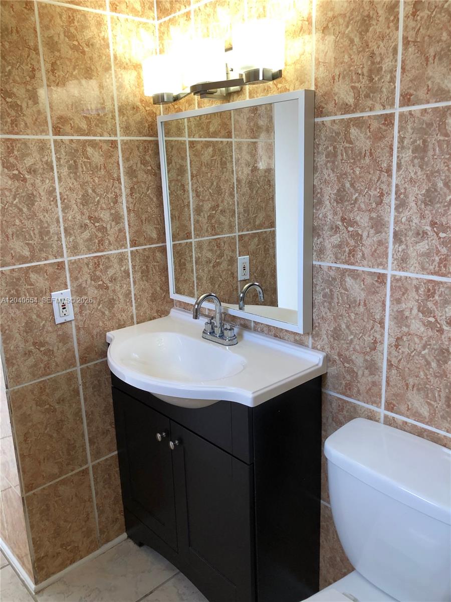 444 Southwest 4th Street, Unit 404 Miami, FL 33130 - Photo 20 of 25