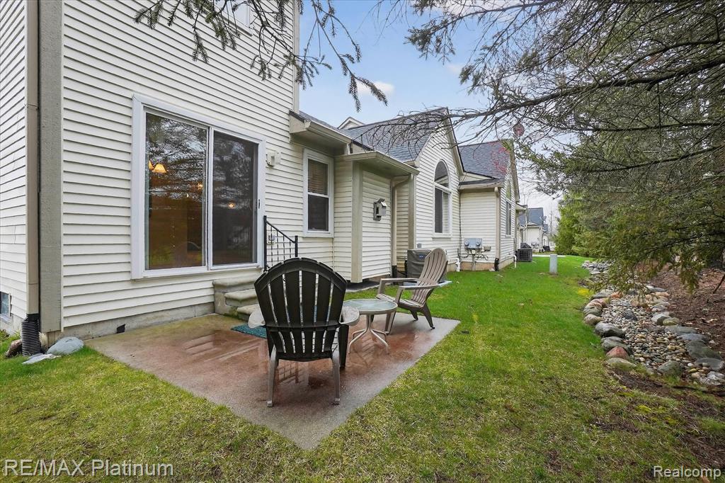 3341 Dewdrop Lane Howell, MI 48843 - Photo 41 of 46