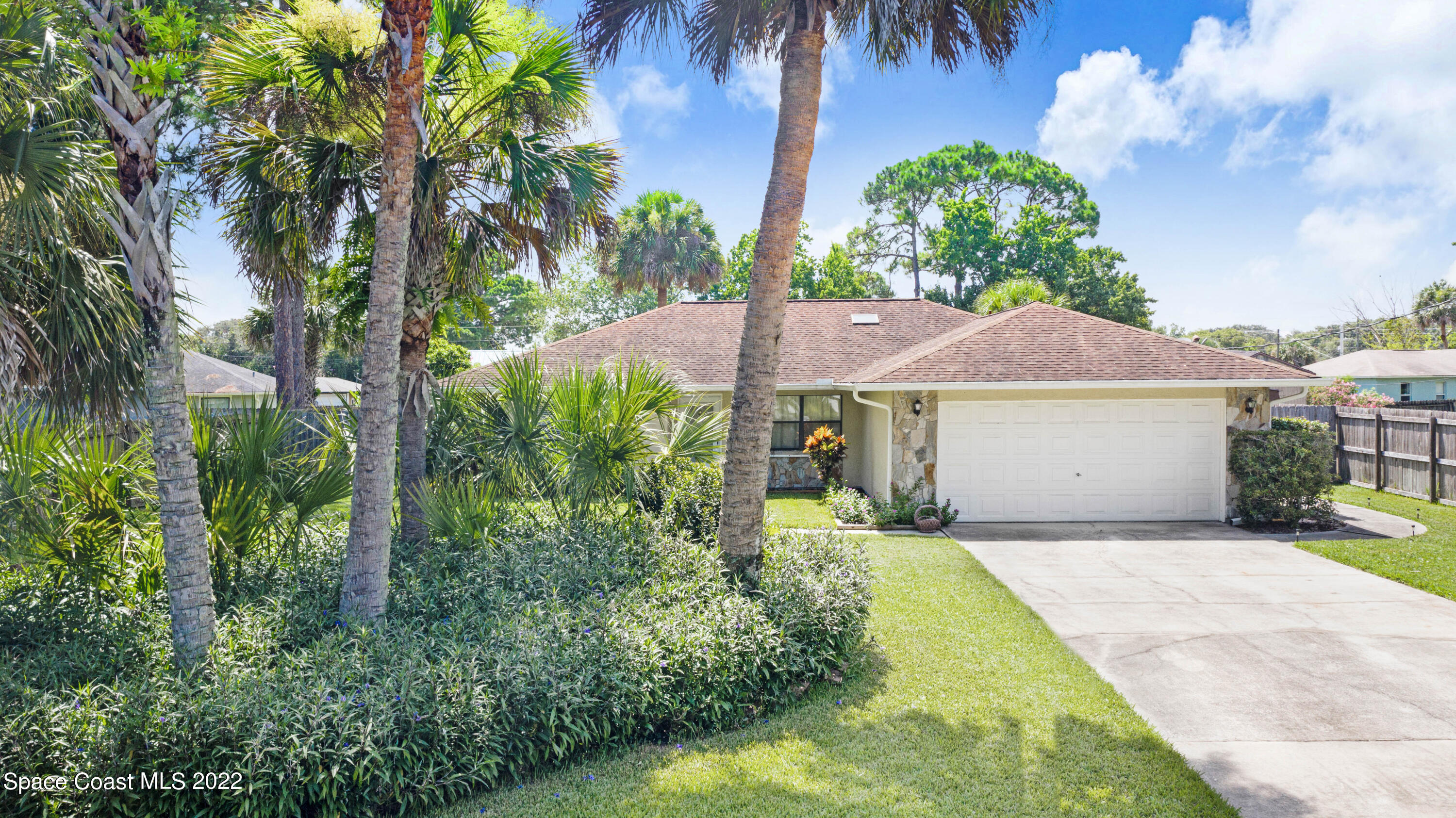 5602 Jamaica Road Cocoa, FL 32927 - Photo 3 of 45 DJI_0527
