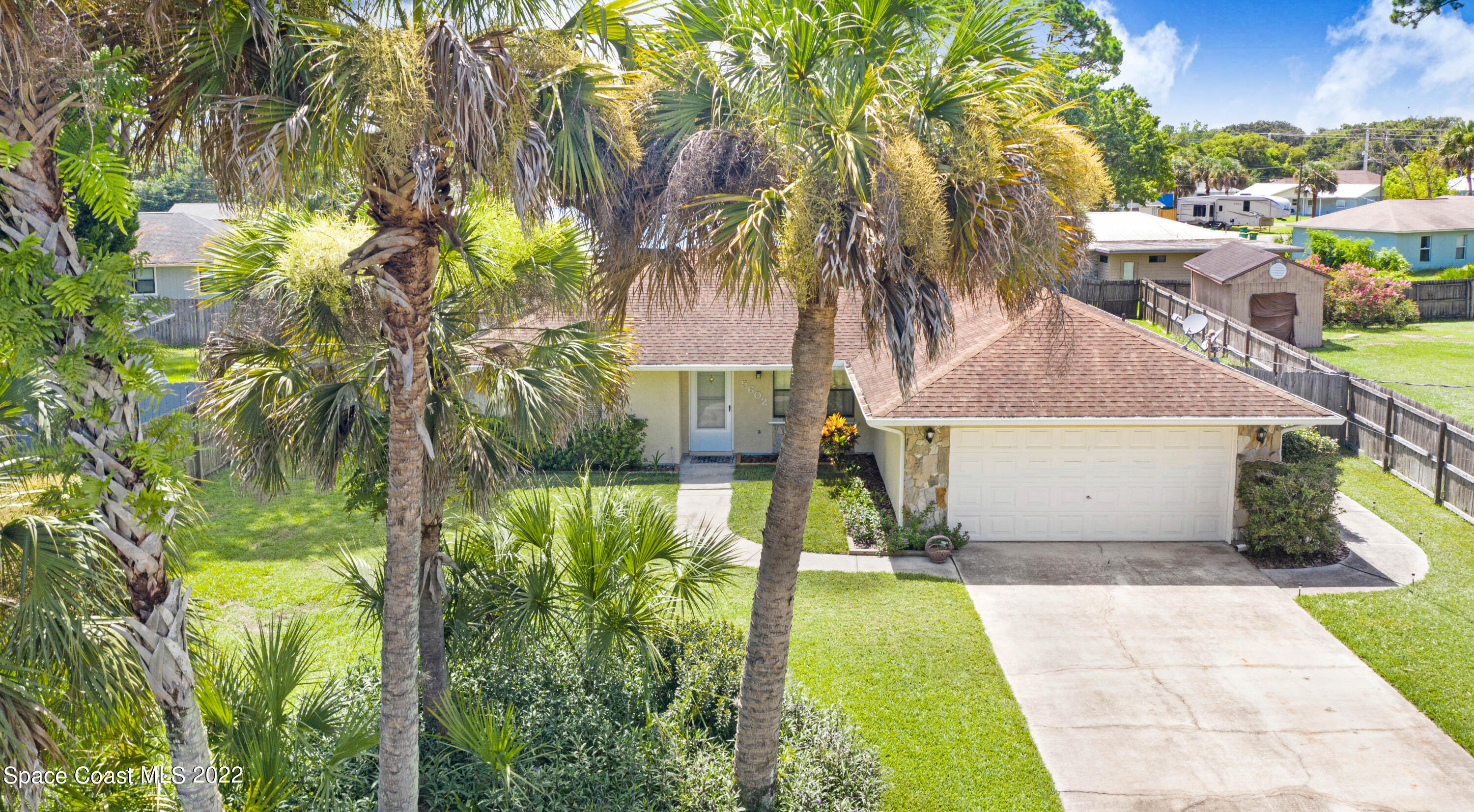 5602 Jamaica Road Cocoa, FL 32927 - Photo 4 of 45 DJI_0530
