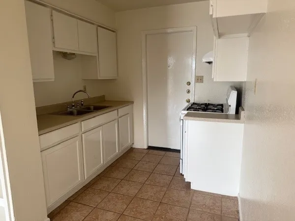 $1,025 | 814 Hazelton Street, Unit A, San Marcos, TX 78666