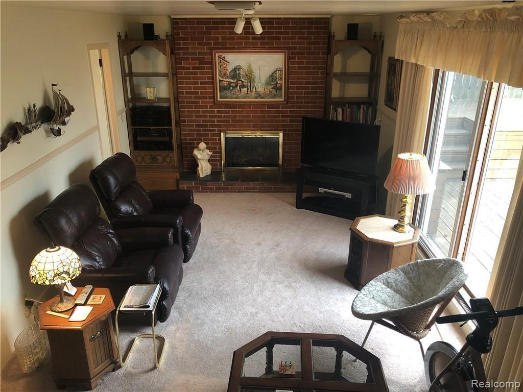 925 North Road Fenton, MI 48430 - Photo 10 of 30
