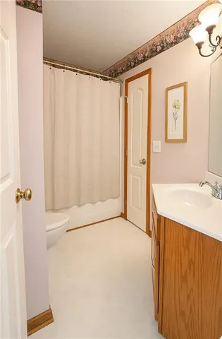 $326,900 | 12124 East 54 Street, Kansas City, MO 64133