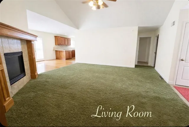 $326,900 | 12124 East 54 Street, Kansas City, MO 64133