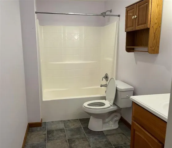 $326,900 | 12124 East 54 Street, Kansas City, MO 64133