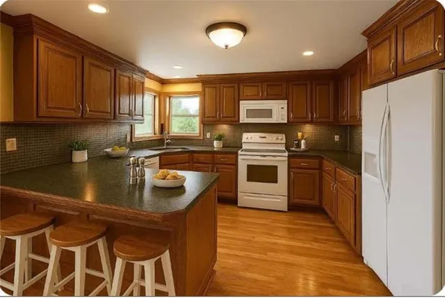 $326,900 | 12124 East 54 Street, Kansas City, MO 64133