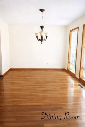 $326,900 | 12124 East 54 Street, Kansas City, MO 64133