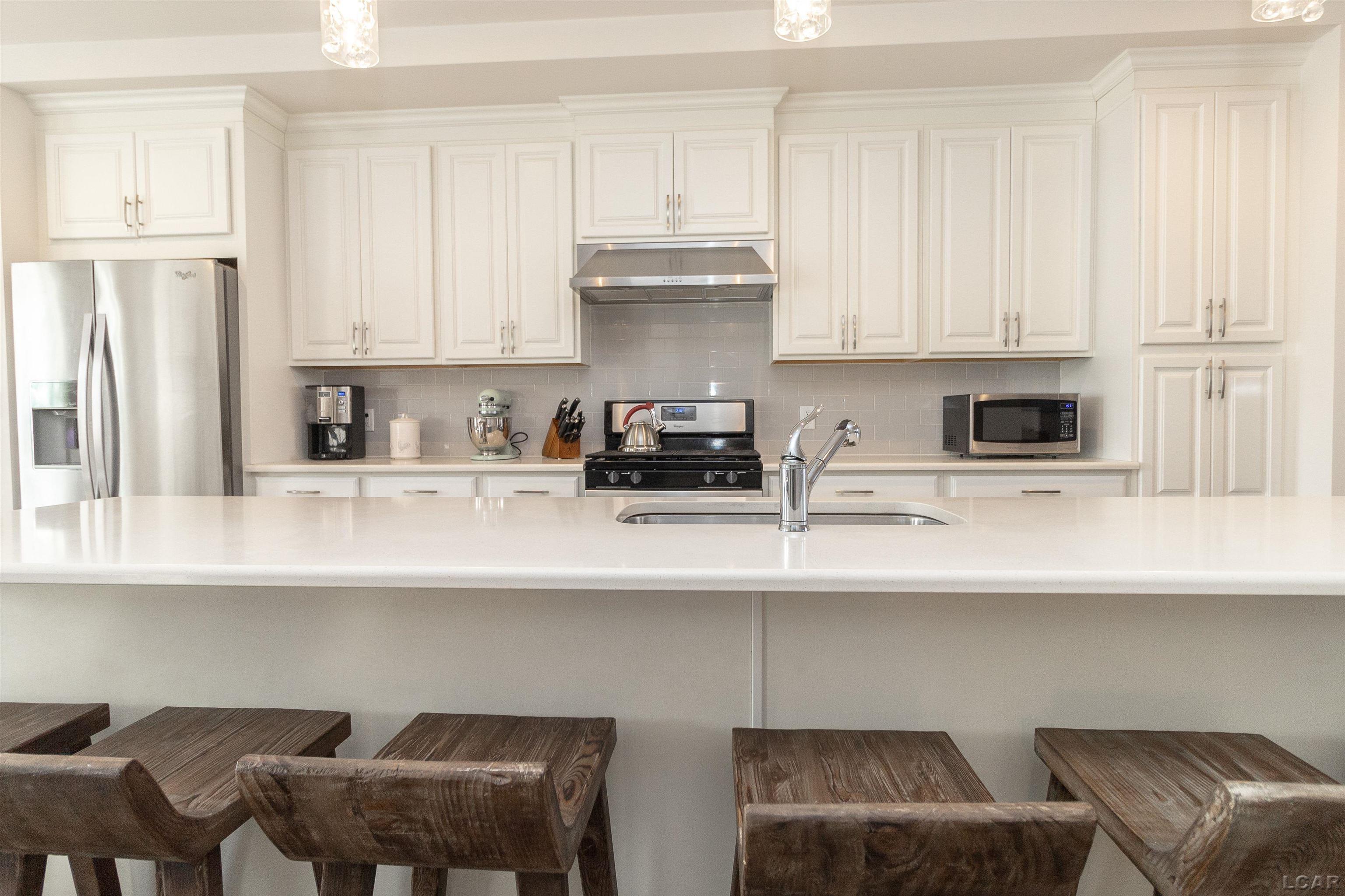 2854 Ridington Road Ann Arbor, MI 48105 - Photo 7 of 48 50133259-3c8ba935-dd10-4f0e-ac80-b6a8b97e4bed.JPG