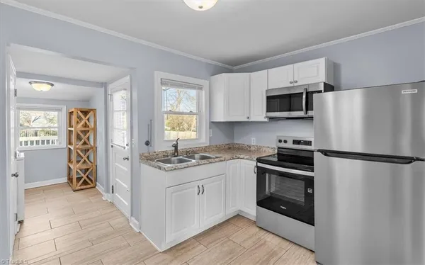 $1,550 | 1101 Hickory Avenue, Greensboro, NC 27405