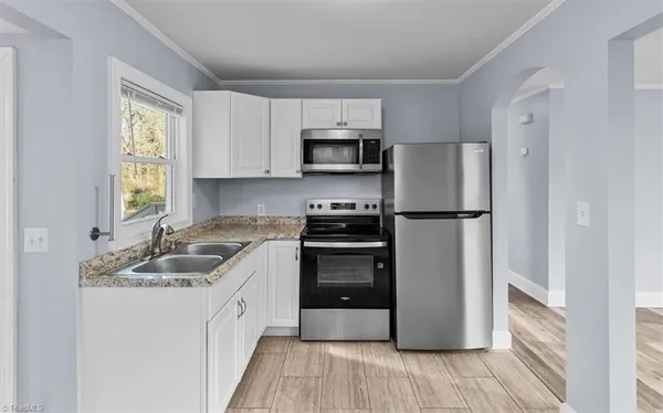 $1,550 | 1101 Hickory Avenue, Greensboro, NC 27405