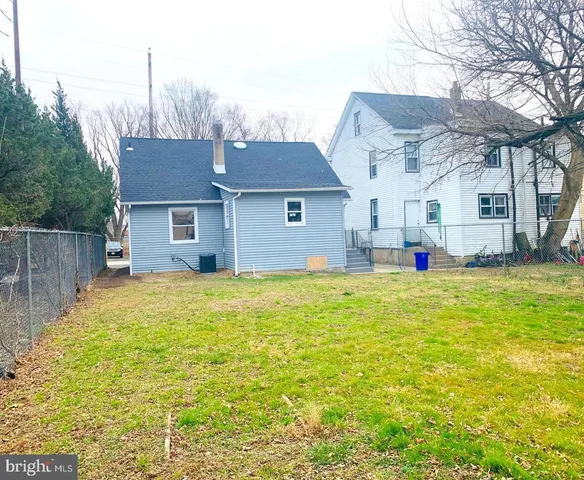 $2,300 | 613 Green Street, Woodbury, NJ 08096