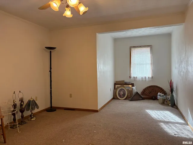 $399,900 | 10215 Bended Trail, Irving, IL 62051