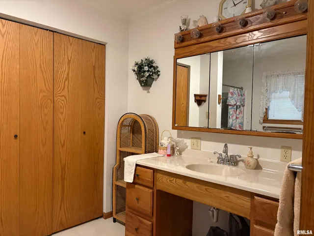 $399,900 | 10215 Bended Trail, Irving, IL 62051