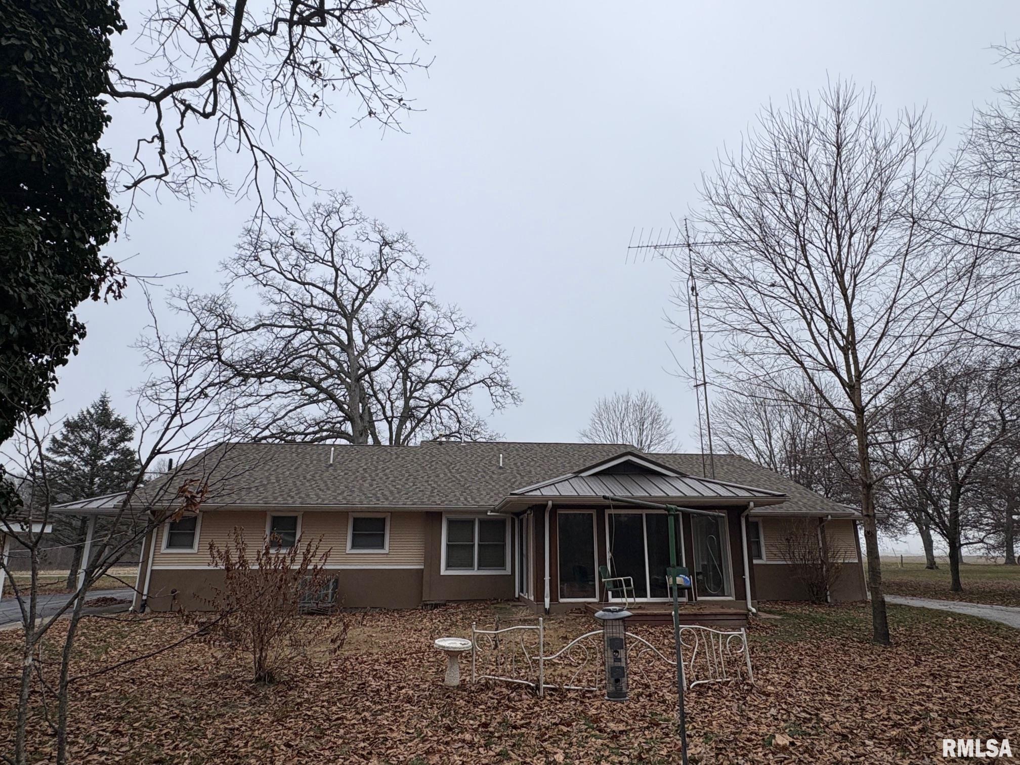 10215 Bended Trail Irving, IL 62051 - Photo 2 of 24