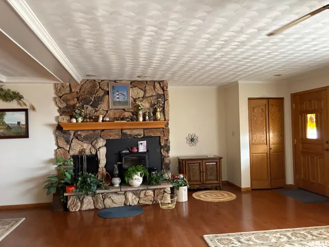 $399,900 | 10215 Bended Trail, Irving, IL 62051