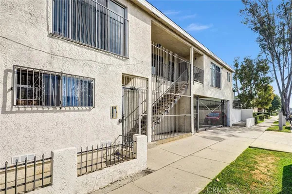 $2,500 | 20526 South Western Avenue, Torrance, CA 90501